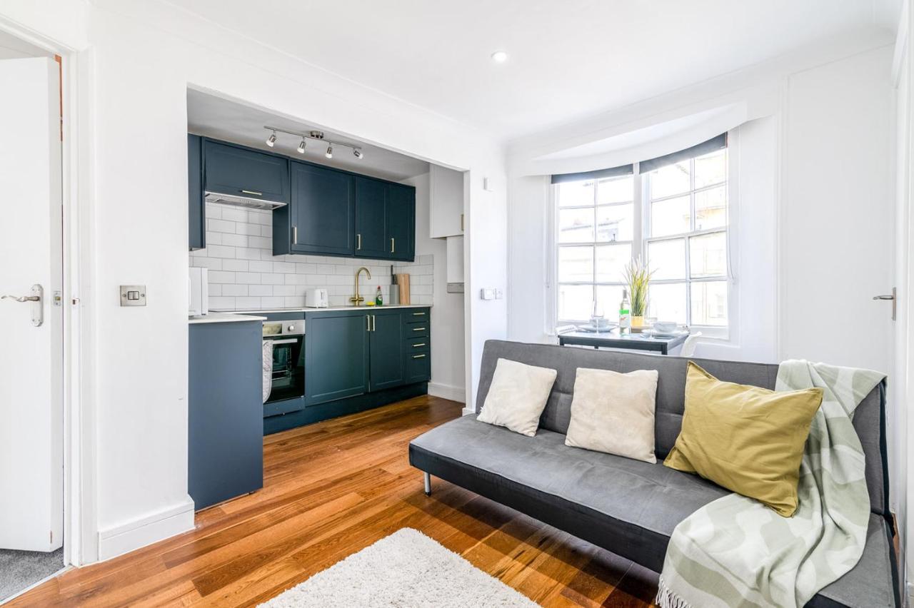 Modern One Bedroom Apartments In Brighton Exterior photo